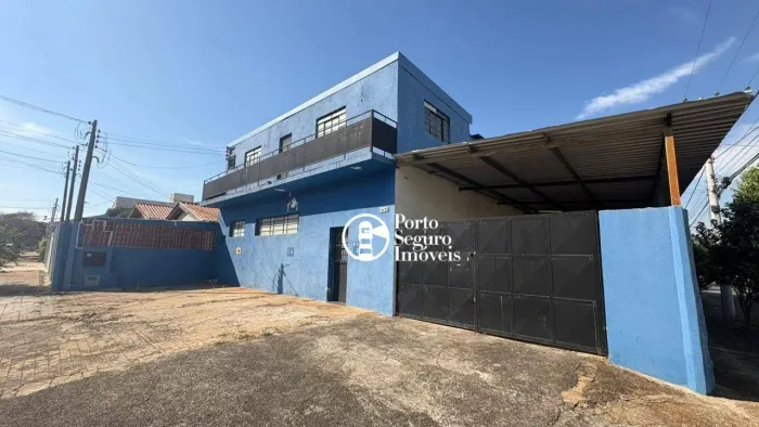 Salão de 290m² no Jd. Ipiranga, Ótimo para marcenaria, depósito e outros. Em localização p
