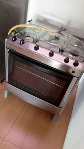 Fogão conservado 