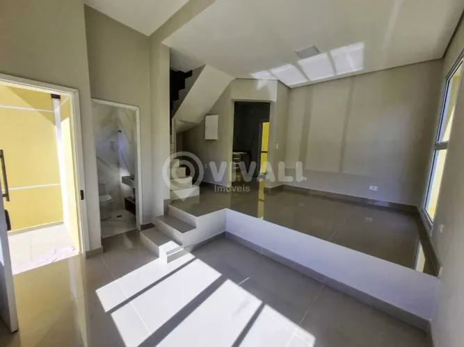 Casa em Condomínio - Sobrado / Residencial / Vila Santa Terezinha