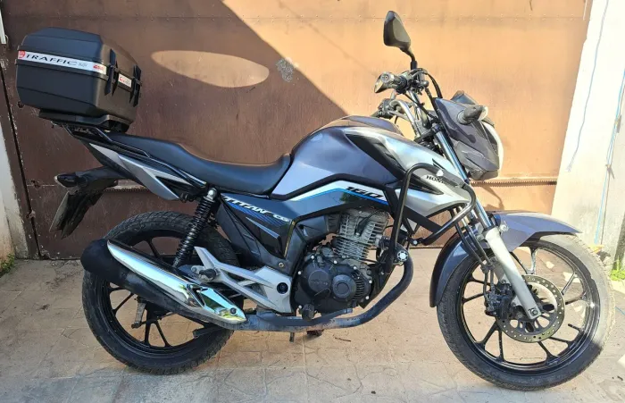 Honda CG 160 Titan 2022/2023 | 22.096 km | Revisada | Baú