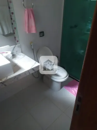 Excelente casal bem localizada no bairro cidade Jardim