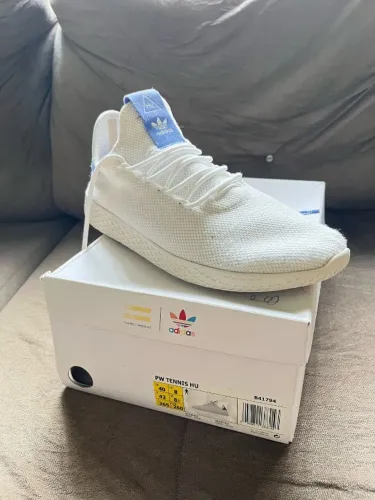 Tênis Adidas Hu