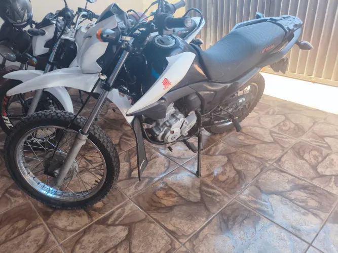 Alugo moto Bros 160