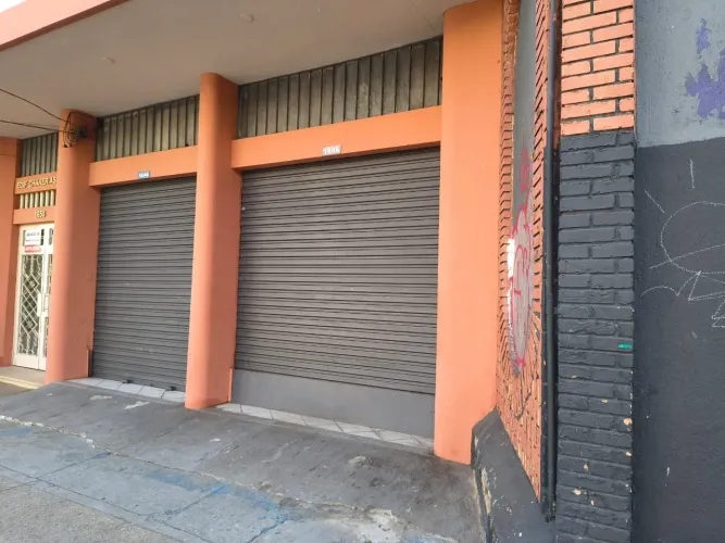 Loja 220 metros quadrados vão livre banheiros - São Paulo .