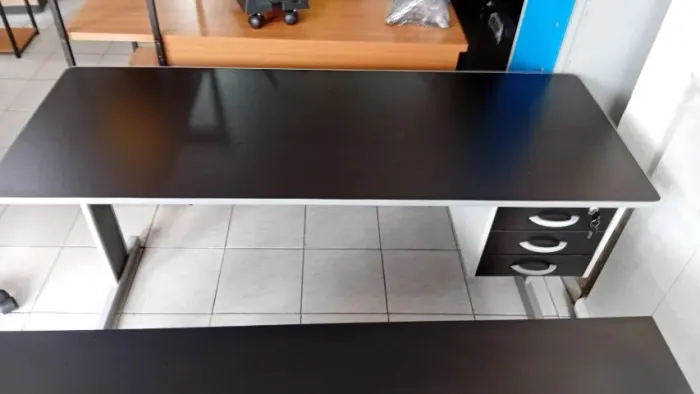Mesa para escritório 1.60m