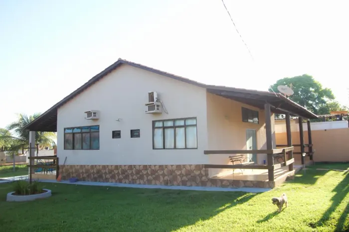 Casa à venda 4 quartos, sendo 2 suítes, Sítios Recreio lago das brisas, GO