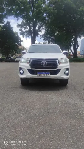 Toyota Hilux CD SRV 4X4 2.8 TDI Diesel Aut. 2020