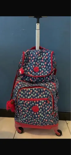 Mochila e lancheira kipling