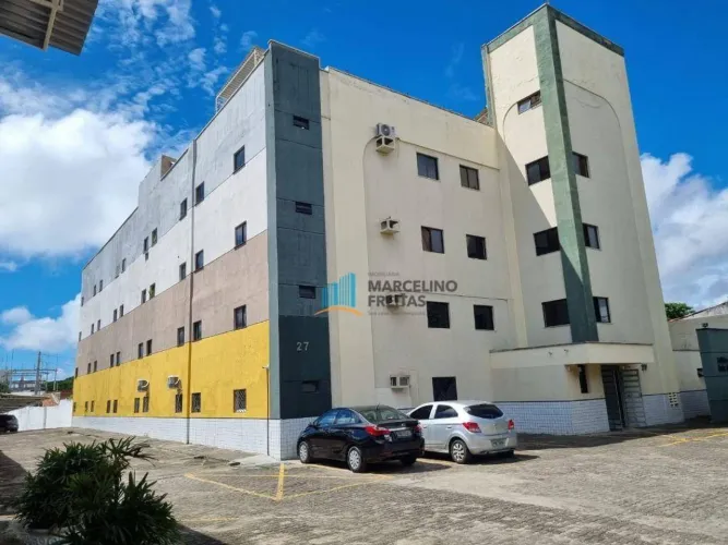 Apartamento com 1 dormitório para alugar, 50 m² por R$ 1.000,00/mês - Centro - Fortaleza/C