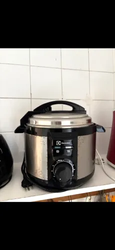 Panela de pressão elétrica Electrolux 3,5l