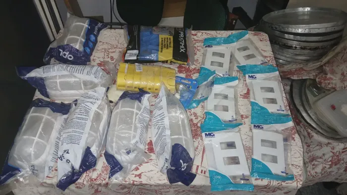 Kit Sobra de Reforma / Acabamento (Elétrica, Niveladores e Pintura) a partir de R$5,00