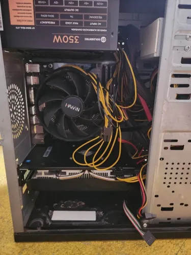 Computador PC RX 570 8GB | Intel i5-8400 | 16GB RAM | SSD 240GB