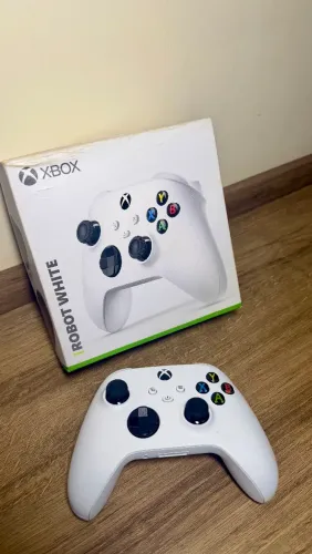 Controle Sem Fio Xbox Series X/S / Xbox One / PC - Robot White Original