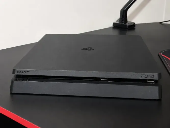 Ps4 slim