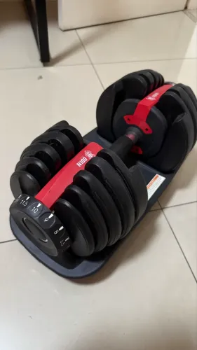 Par de halteres ajustáveis Odin 24 kg cada com bases