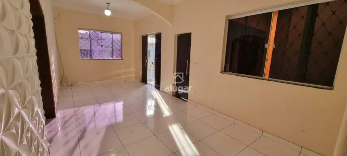 Casa para alugar, 3 quartos, 1 suíte, 1 vaga, Morrinhos - Montes Claros/MG - R$ 2.000,00 -