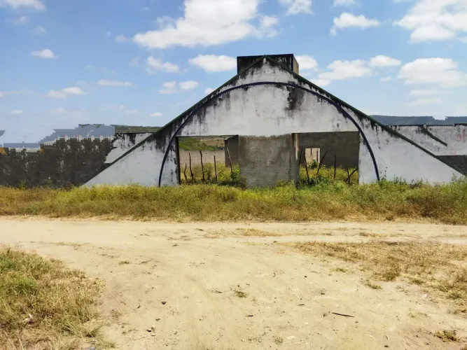 Vendo excelente área nas margens da BR-232 na Cidade de São Caetano / PE