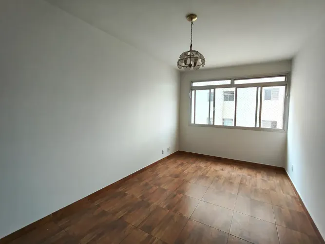 Apartamento com 1 dorm e garagem-Botafogo-Vendo
