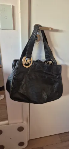 bolsa hobo michael kors preta couro