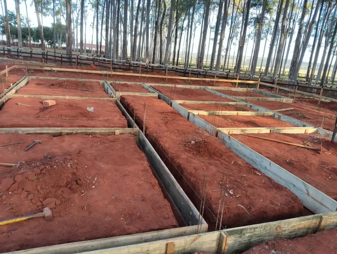 Produtor rural Obras em fazendas Aliança construção do básico ao acabamento 