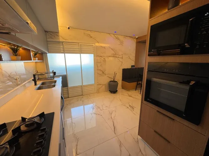 Apartamento à Venda - Jardim América, Goiânia