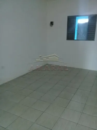 CASA À VENDA COM QUARTO AMPLO, QUINTAL ESPAÇOSO E 2 VAGAS EXCELENTE OPORTUNIDADE JD NOVA A