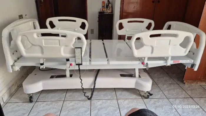 Cama Hospitalar 8 Movimentos Eletrica Motorizada Branco