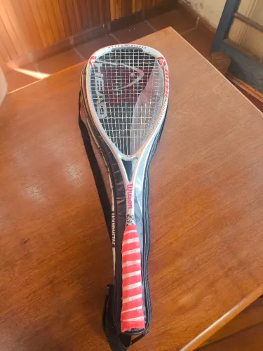 RAQUETE DE SQUASH WILSON HYPER HAMMER 120 + CAPA