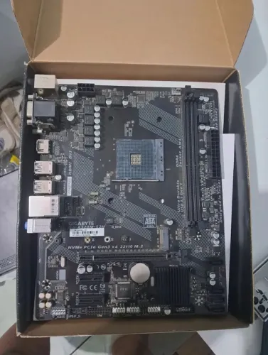 Placa mãe a320 gigabyte 