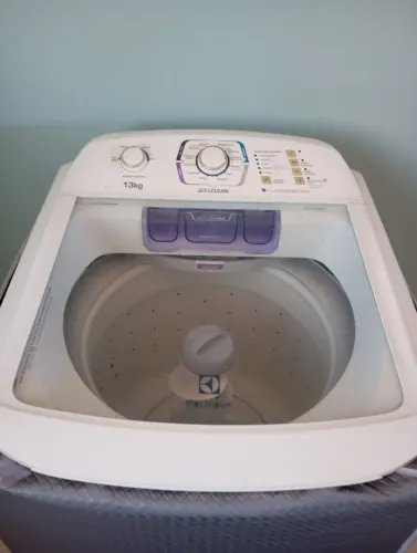 Máquina de lavar roupa Eletrolux 13 kg