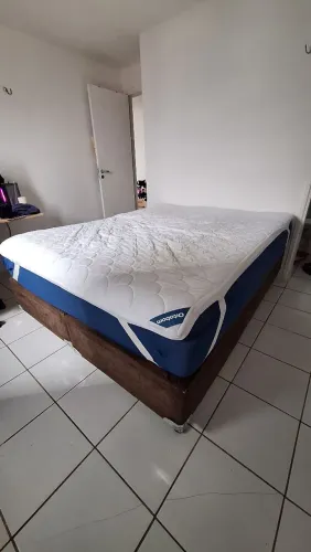 Cama queen