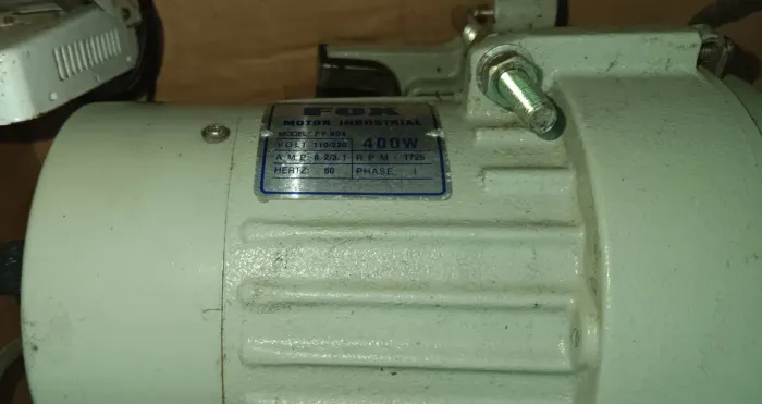 Motor de máquina de costura 