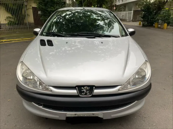 Peugeot 206 Presence 1.4/ 1.4 Flex 8V 5P 2006