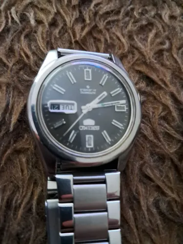 Vendo relógios vintage revisados