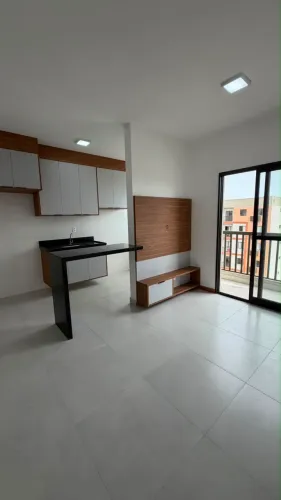 Aluga-se apartamento