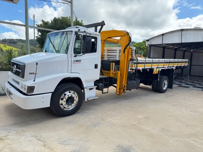 OPORTUNIDADE IMPERDÍVEL - L1318 Eletrônico com Munck - Pronto para Trabalhar