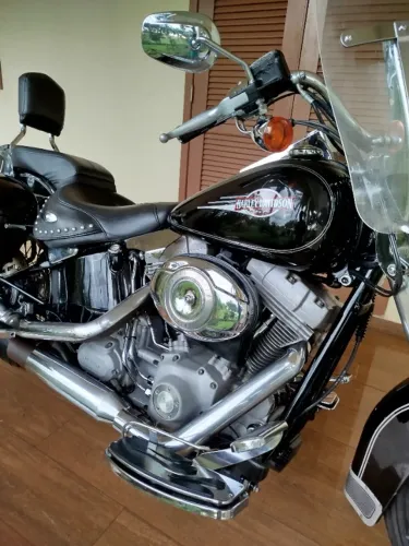 Harley Davidson Softail FLST