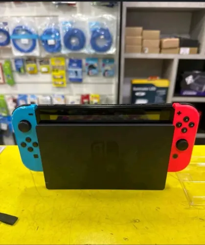 Nintendo Switch V2 