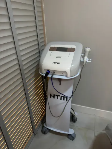 ? OPORTUNIDADE - RADIOFREQUÊNCIA HTM COM CARRINHO