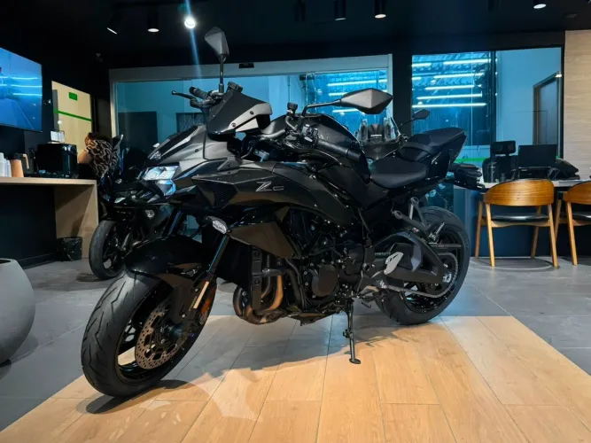 Kawasaki 1000 H2