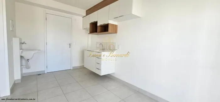 Apartamento para Locação em São Paulo, Parque Industrial Tomas Edson, 1 dormitório, 1 suít