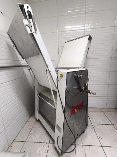 Laminadora de Massa Folhada