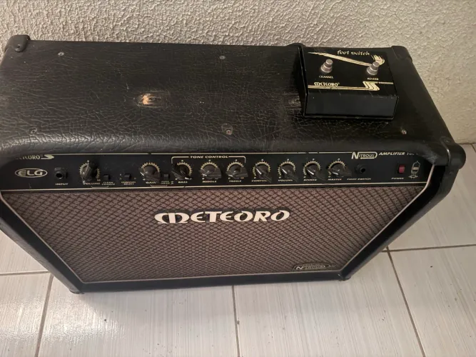 Amplificador de guitarra Nitrous 212Gs