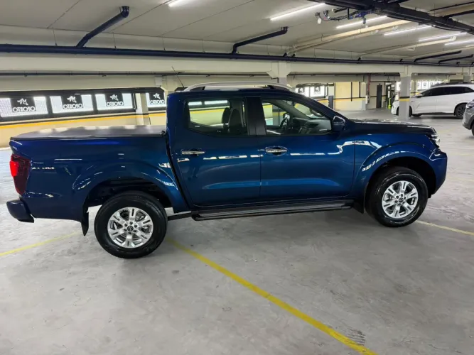Nissan Frontier XE CD 4X4 2.3 Bi-TB Diesel Aut. 2025