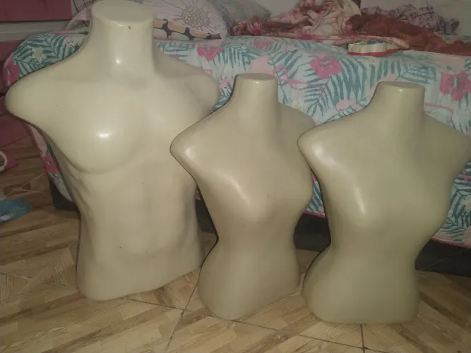 Manequins para loja de roupa 