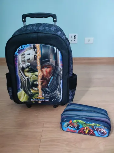 mochila Thor Ragnarok+ estojo mineirinho