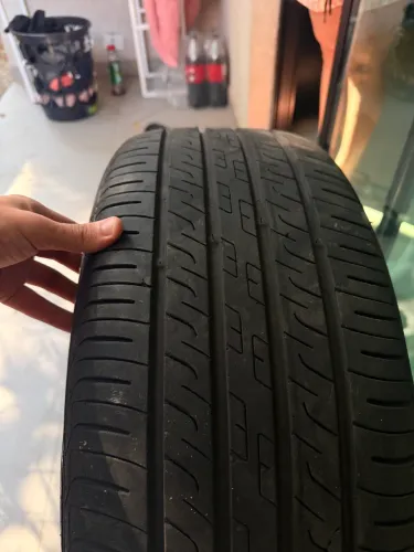 Pneu 75% 235/50R19 Aro 19