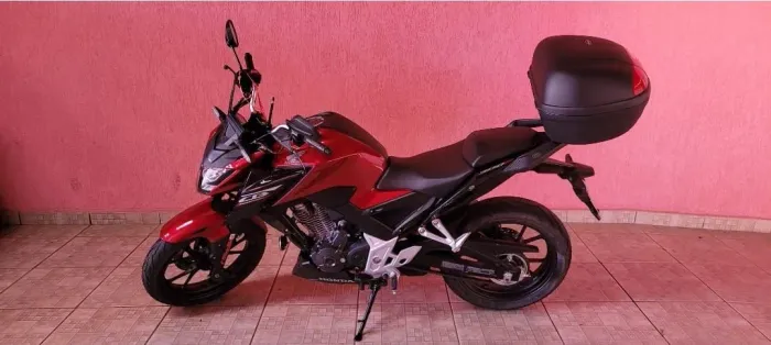 Moto Honda CB300F Twister