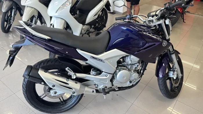 ? Yamaha Fazer 250 - 12.800