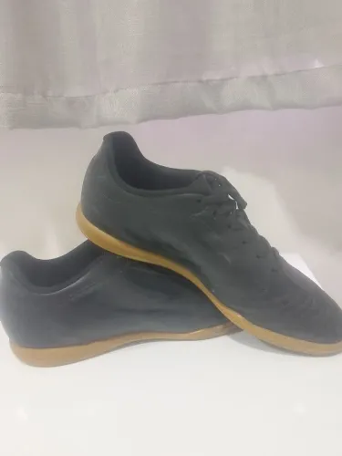 Chuteira umbro